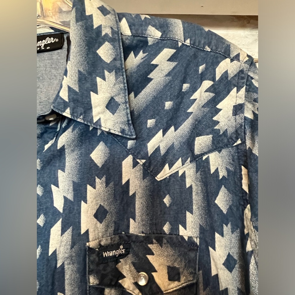 Wrangler Retro Women’s Pearl Snap Denim Long Sleeve Aztec Print Blue Size Large - Picture 9 of 11